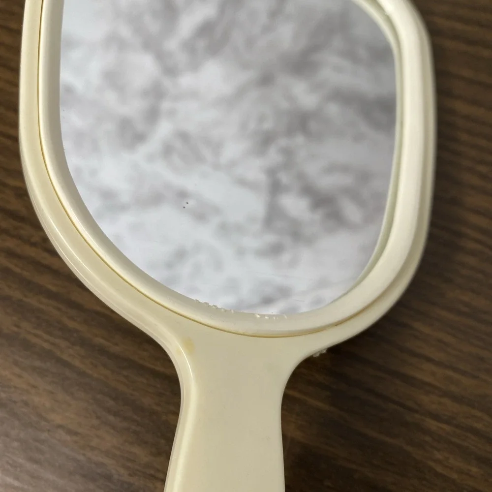 VTG Goody Off-White Plastic Hand Held Mirror With Handle Made In USA 11
